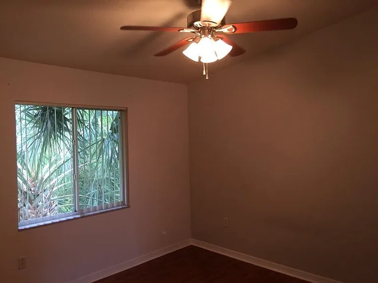 8271 Key Royal Cir #931 — Photo 6