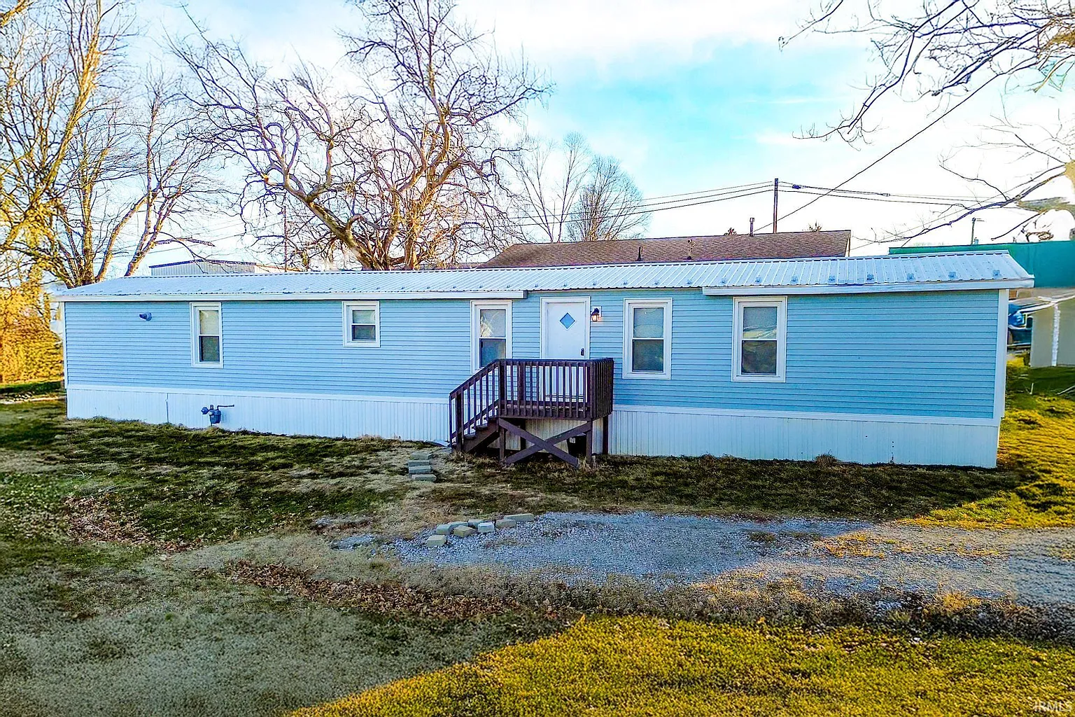 207 W Chestnut St photo 1