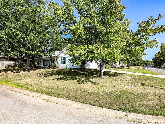 2nd image of 2103 Cherry Creek Cir