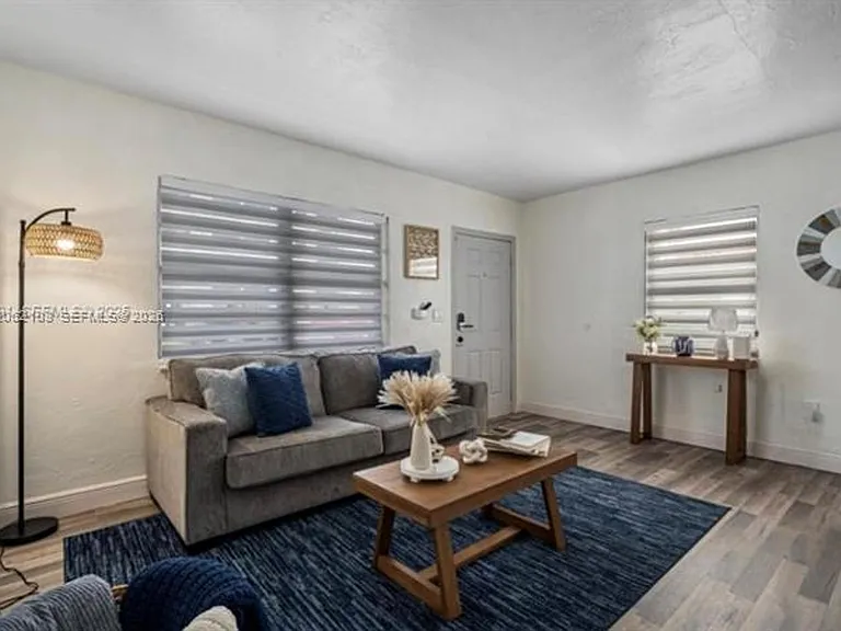 1021 NW 37th Ave #1021 — Photo 6