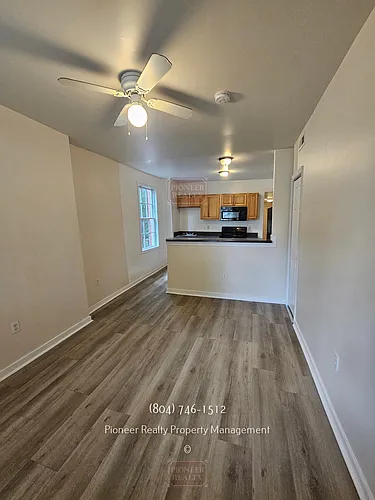 3107 M St #A Photo 1