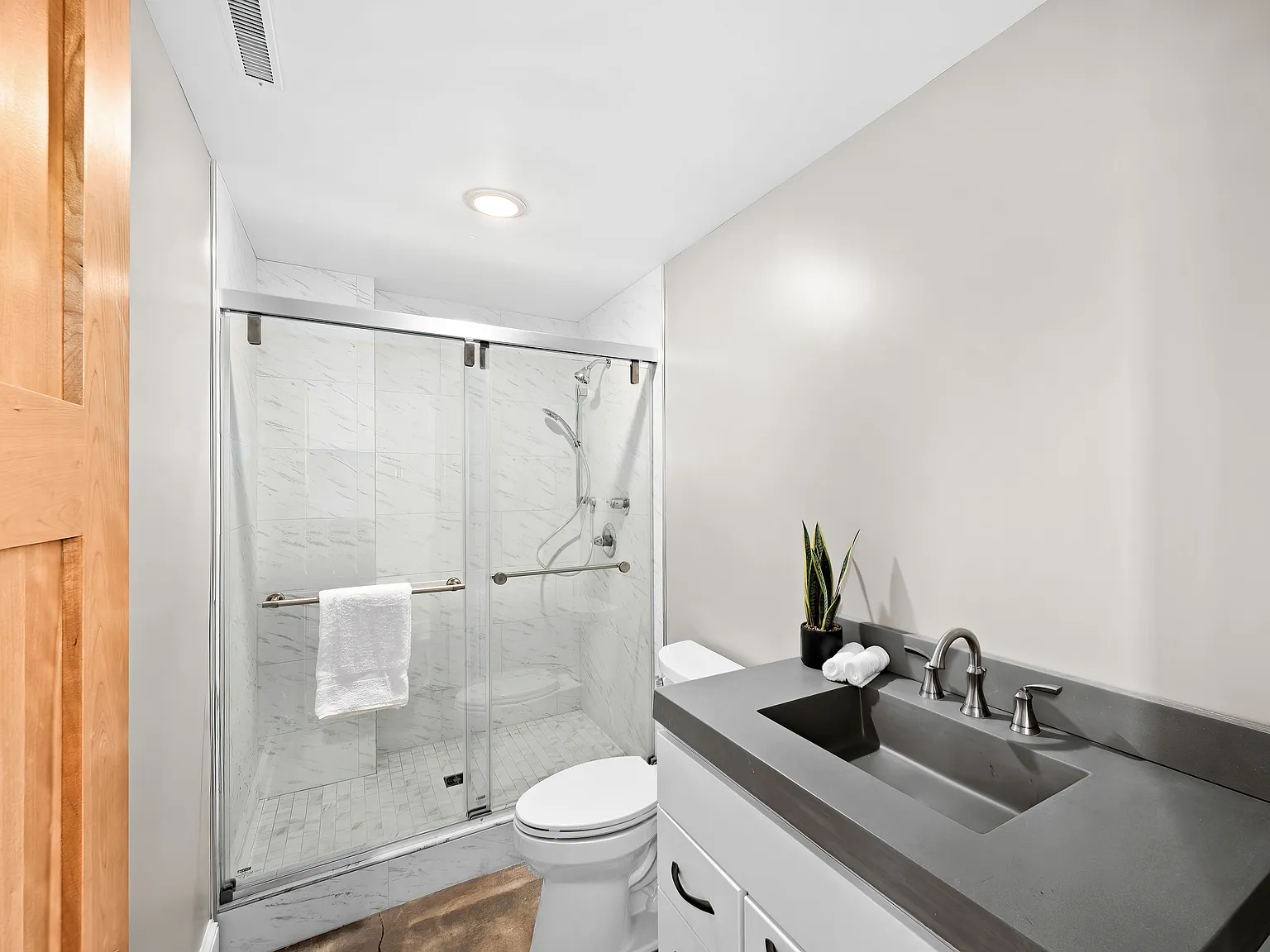 1 bed, 500 sqft, $1,400 — Photo 3