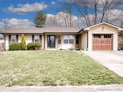 3626 Doe Run Way, New Albany, IN, 47150