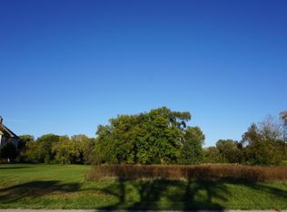 7914 Brookstone Ct, Cary, IL 60013