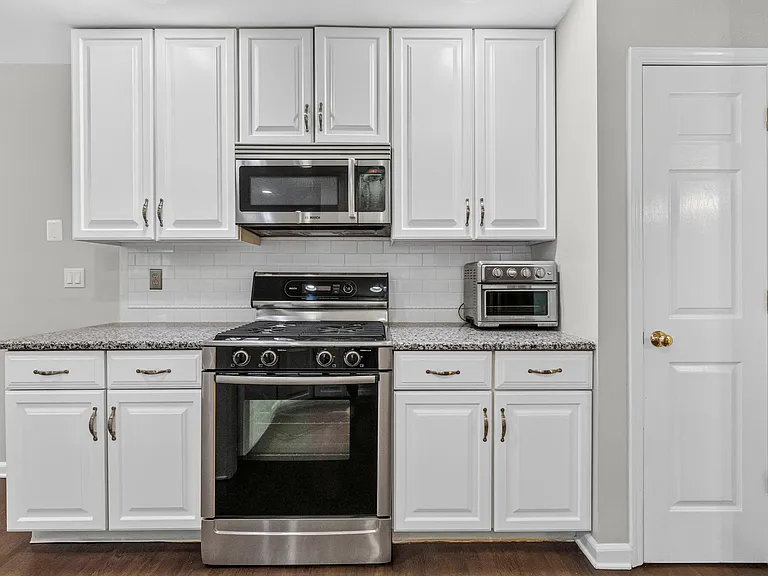 8 Sycamore Ln — Photo 21
