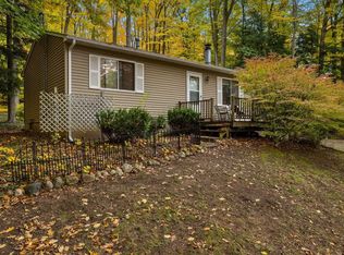 1392 Valley Dr, Traverse City, MI 49685