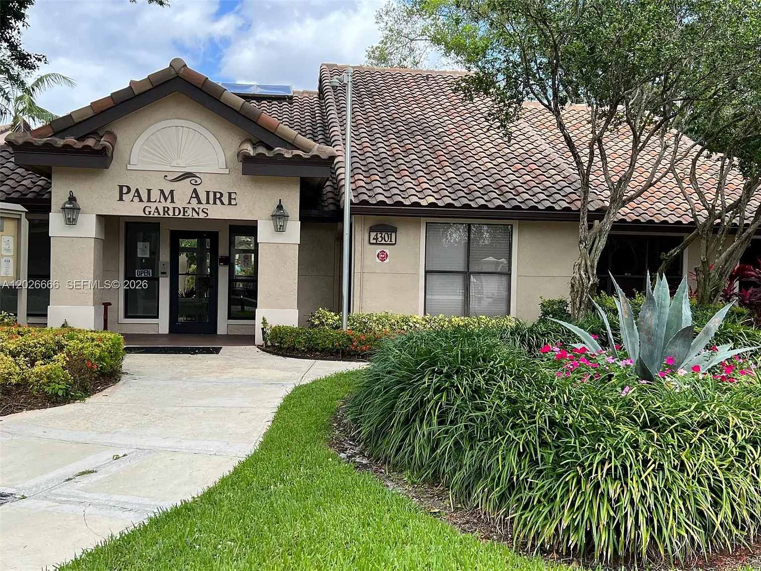 Palm Aire Gardens Condo — Photo 4