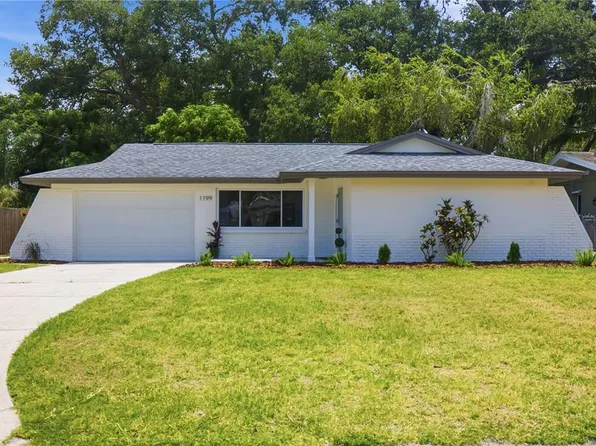 1199 Keene Rd, Dunedin, FL 34698