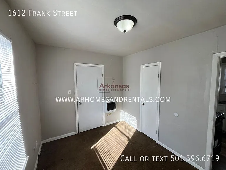 1612 Frank St — Photo 6