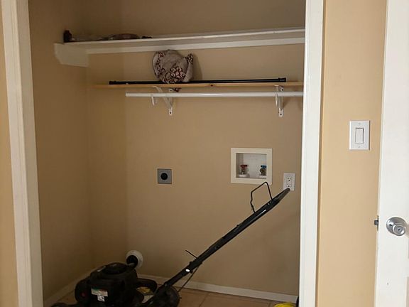 5th image of 2503 S Dominique Dr