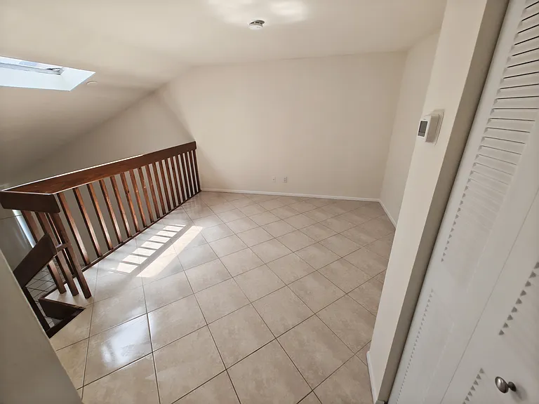 2nd floor living area