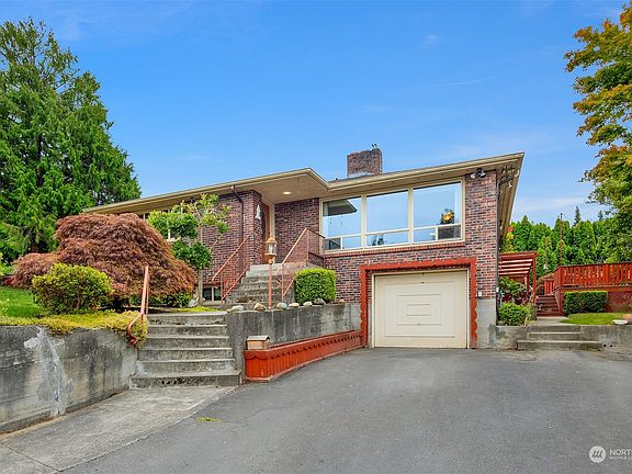 2nd image of 3518 W Mukilteo Boulevard