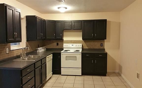 5th image of 1025 Westwood Dr