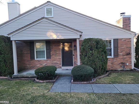 2nd image of 44638 Bunkerhill Dr N