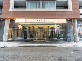 8 Mercer St #405, Toronto, ON M5V 0C4
