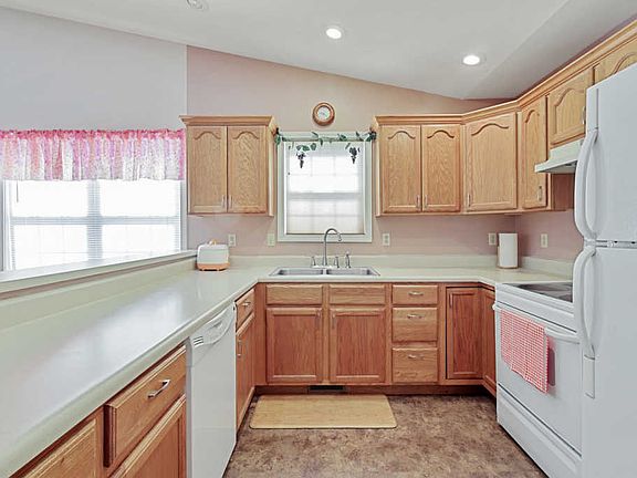 5th image of 1408 Countryside Pl #1408
