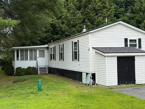 2nd image of 18 Tuckerville Parkway