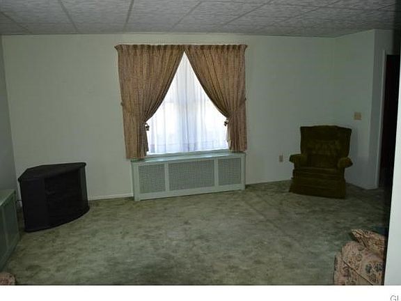 5th image of 5176 Lincoln Ave