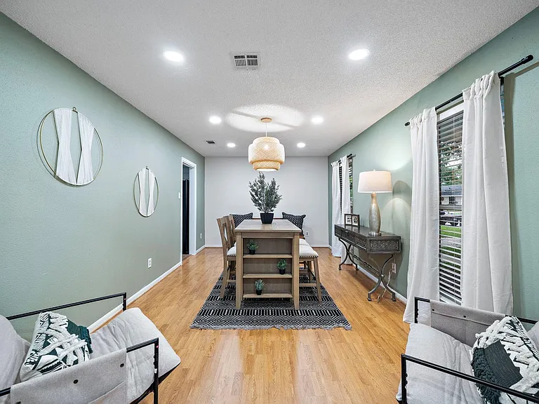 610 Acapulco Village Dr — Photo 6