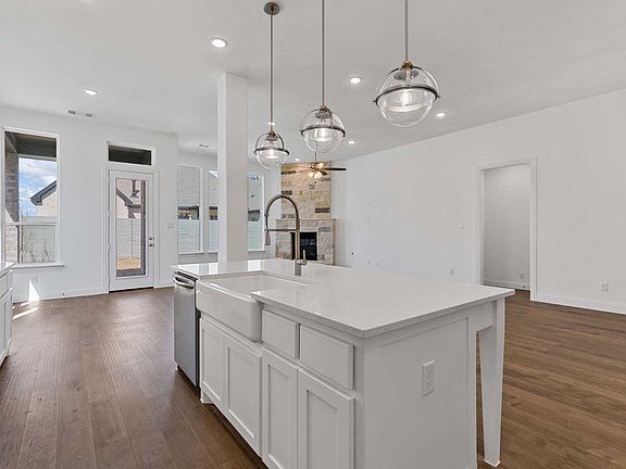 4th image of 1424 18th St