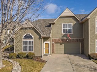 15826 W 61st Ter, Shawnee, KS 66217