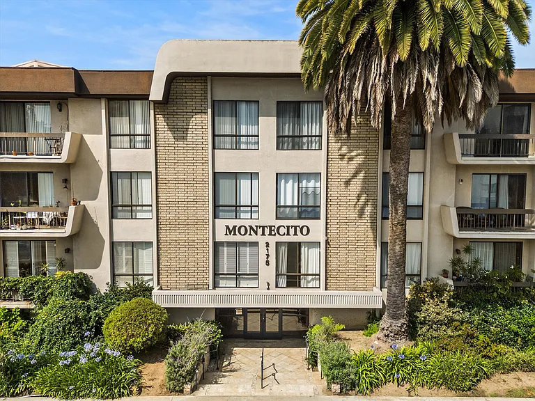 2175 S Beverly Glen Blvd #406 — Photo 24