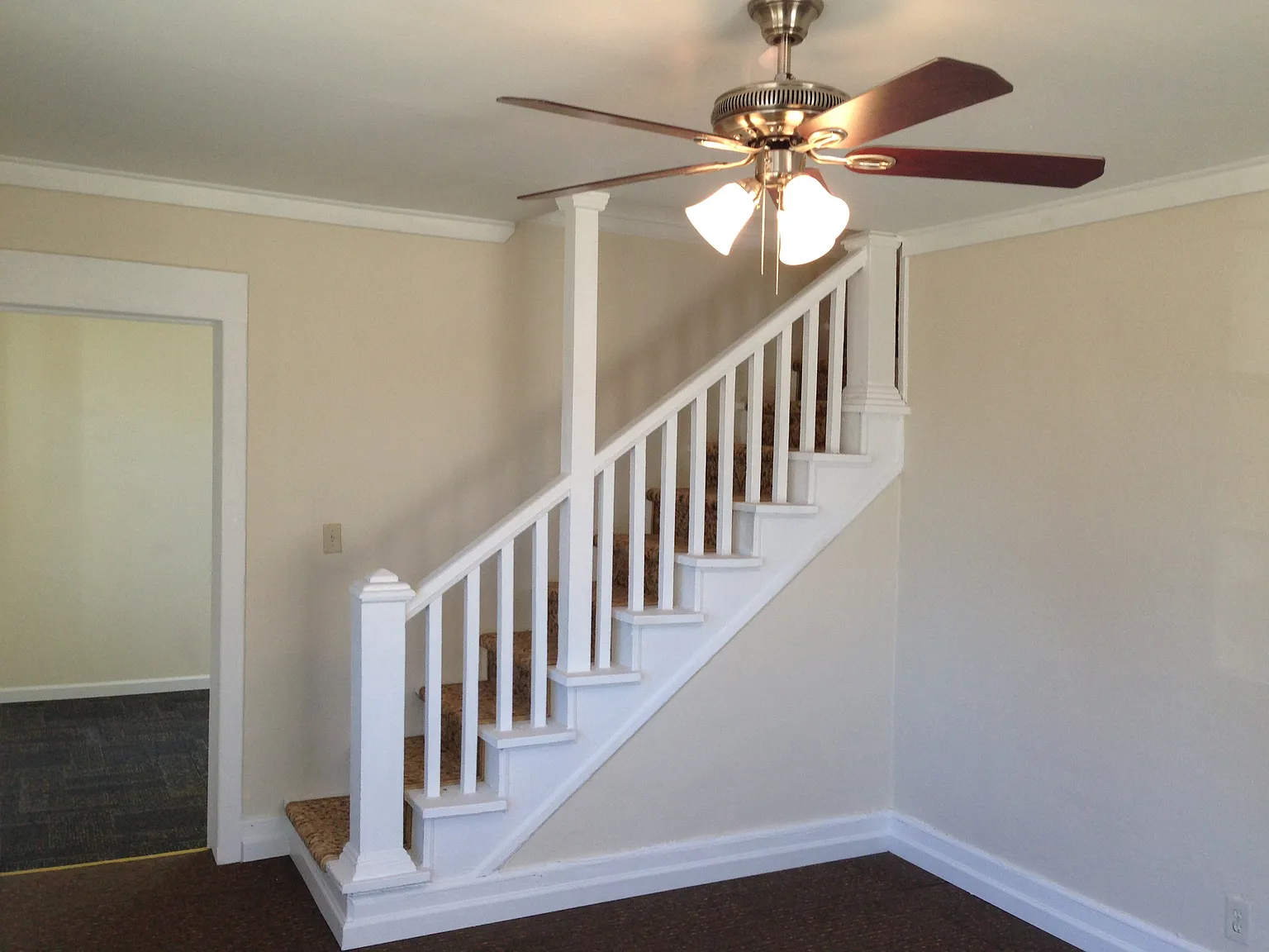 206 Byron Hurst St - 1 — Photo 2