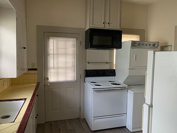 3rd image of 505 Wilmington Ave #D