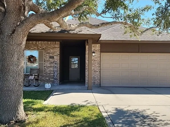 711 Mason Cir, Victoria, TX 77904