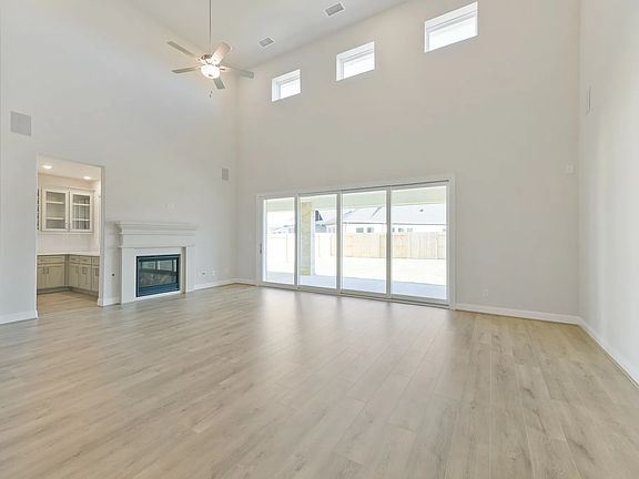 Plan 5049 great room dining