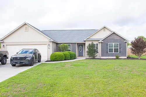 97 Mill Pond Pl Photo 1