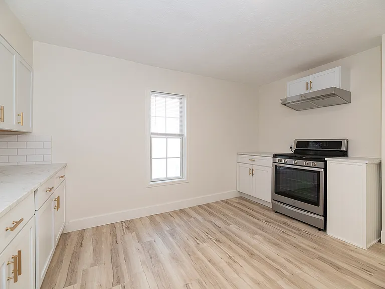1036 Jackson St NW #2 — Photo 4