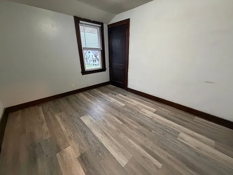 306 Dawes St — Photo 16