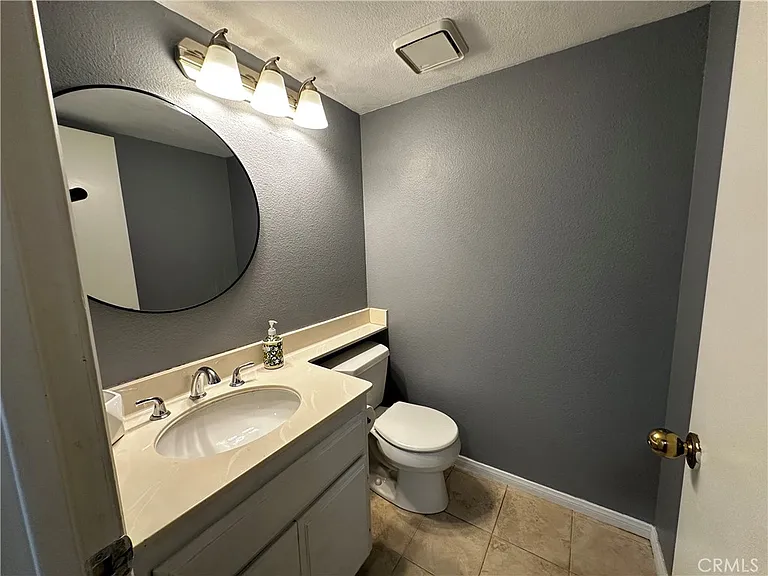 3121 E Genoa Ct #K — Photo 11