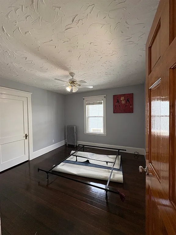 3 bed, 999 sqft, $2,950 — Photo 3
