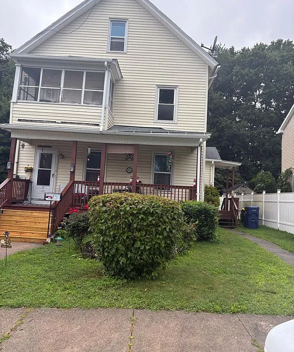 25 Clover St #2