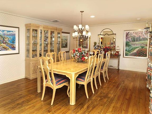 Living Rm (used as Din Rm
