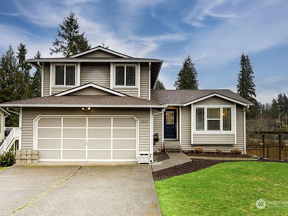 2nd image of 2021 130th Drive NE