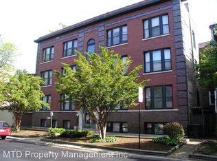 1017 W Byron St APT 1W, Chicago, IL 60613