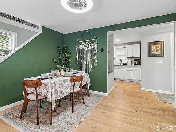 5th image of 26 Farnsworth Street
