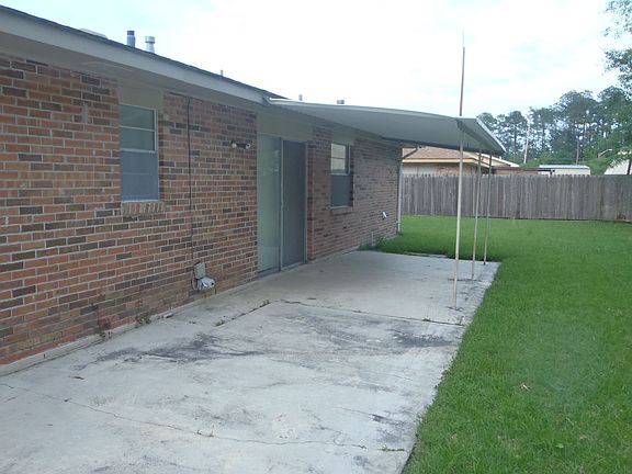 Rear covered patio 