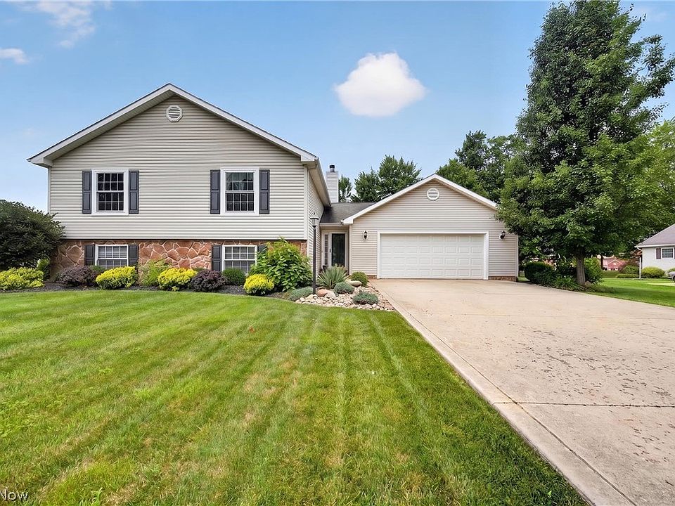 1st image of 413 Brittany Ln