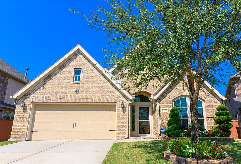1st image of 17010 Hinkley Glen Ct