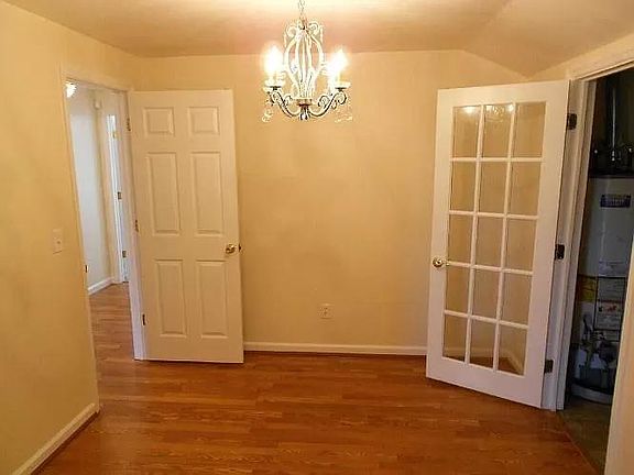 5th image of 106 N Pine St