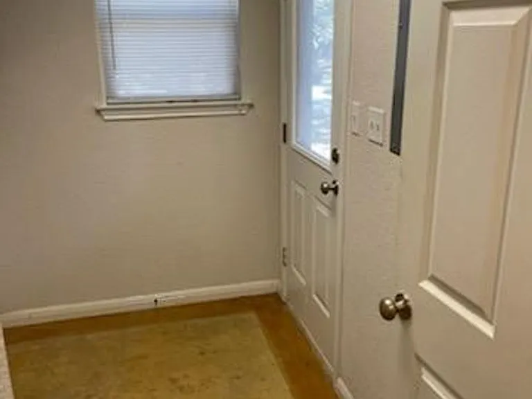 1256 Lonesome — Photo 20
