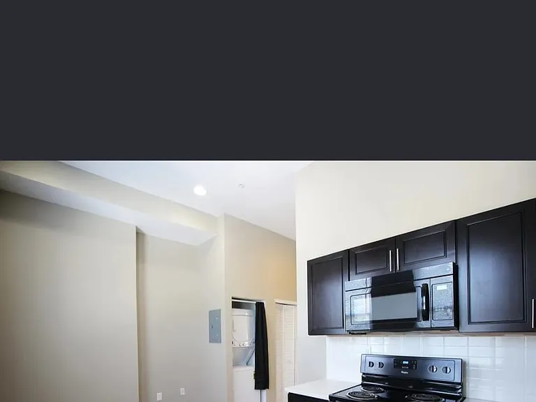 870 N 44th St #2R — Photo 6