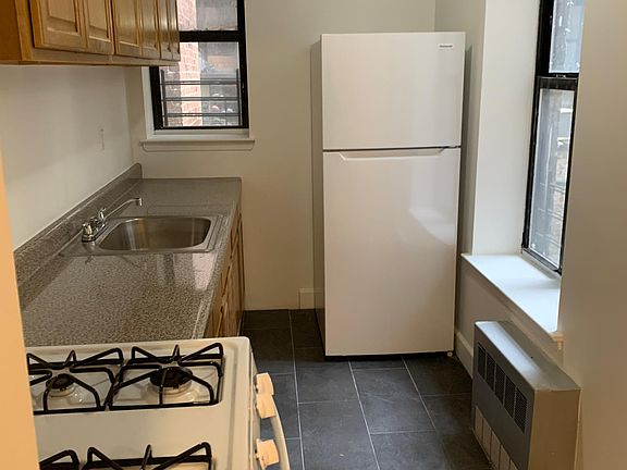 5th image of 1222 Grand Concourse #1B
