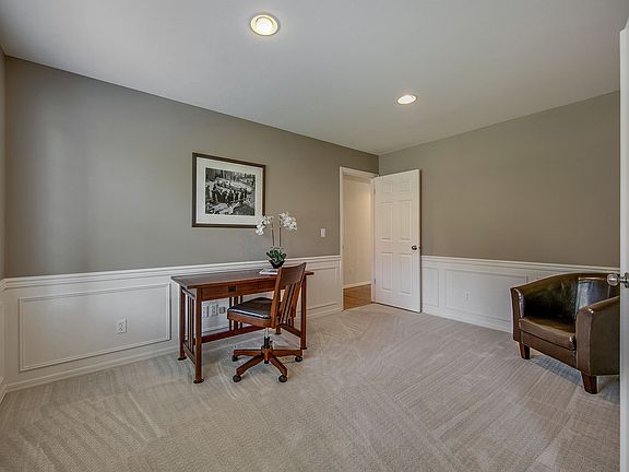 5th image of 21507 NE 81st St