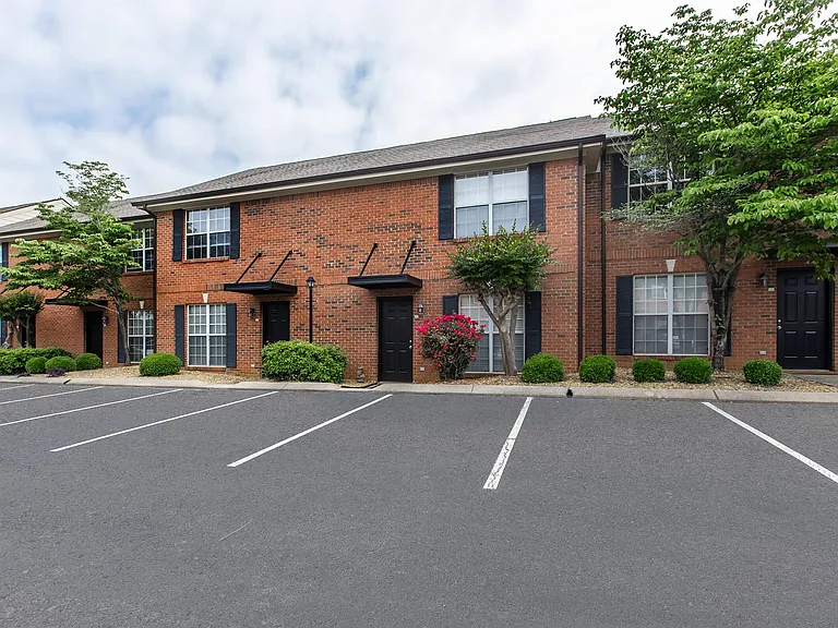 Bluff View at Northside Apartments — Photo 16