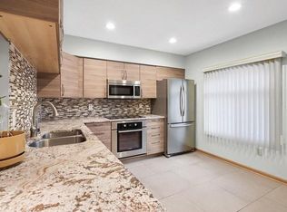 3272 Niagara Sq, Oakland, PA 15213